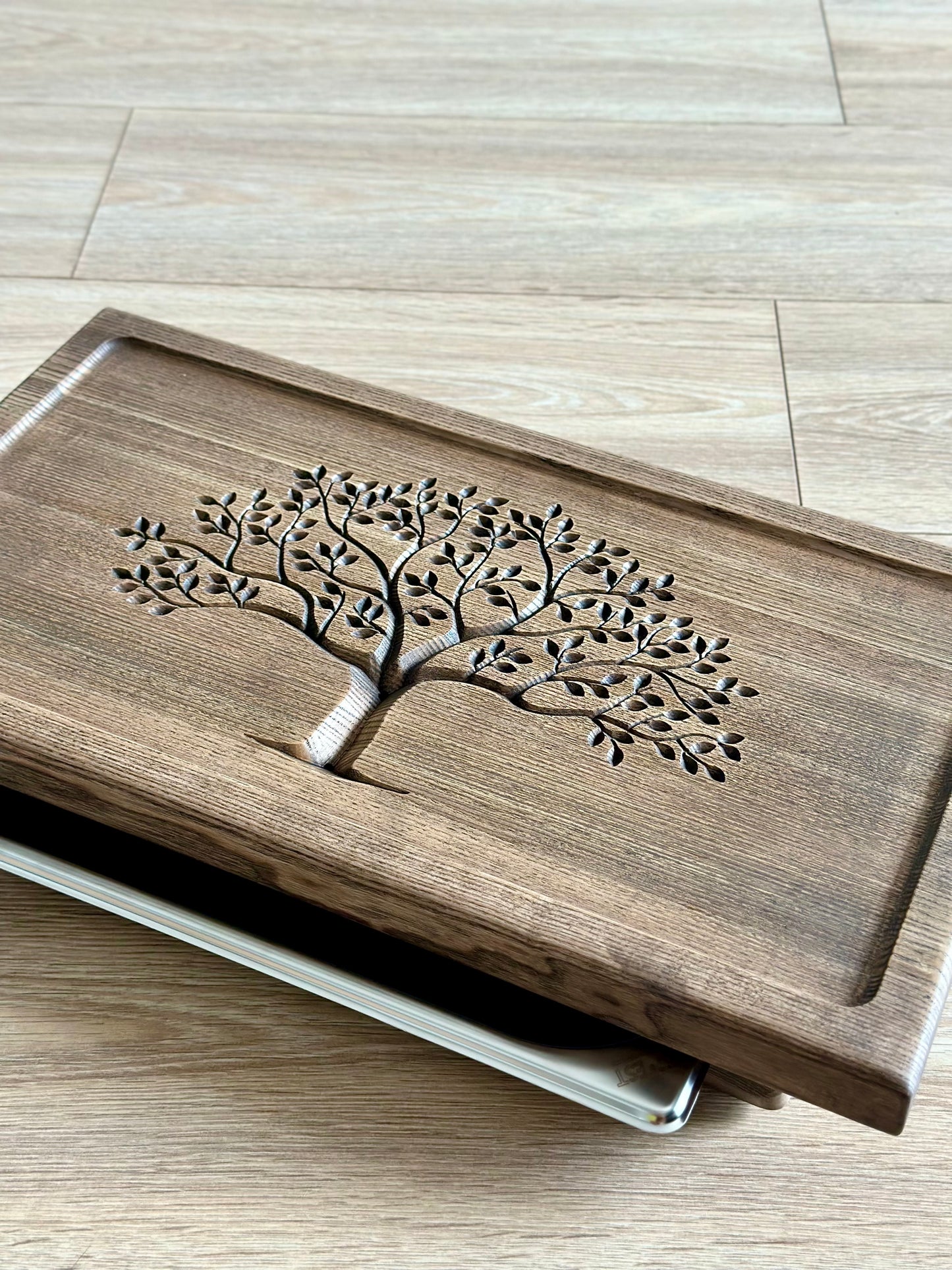 Ironwood (Ash) Tea Ceremony Table 25×45 cm – “Tree of Life” Carving & Built-In Drain